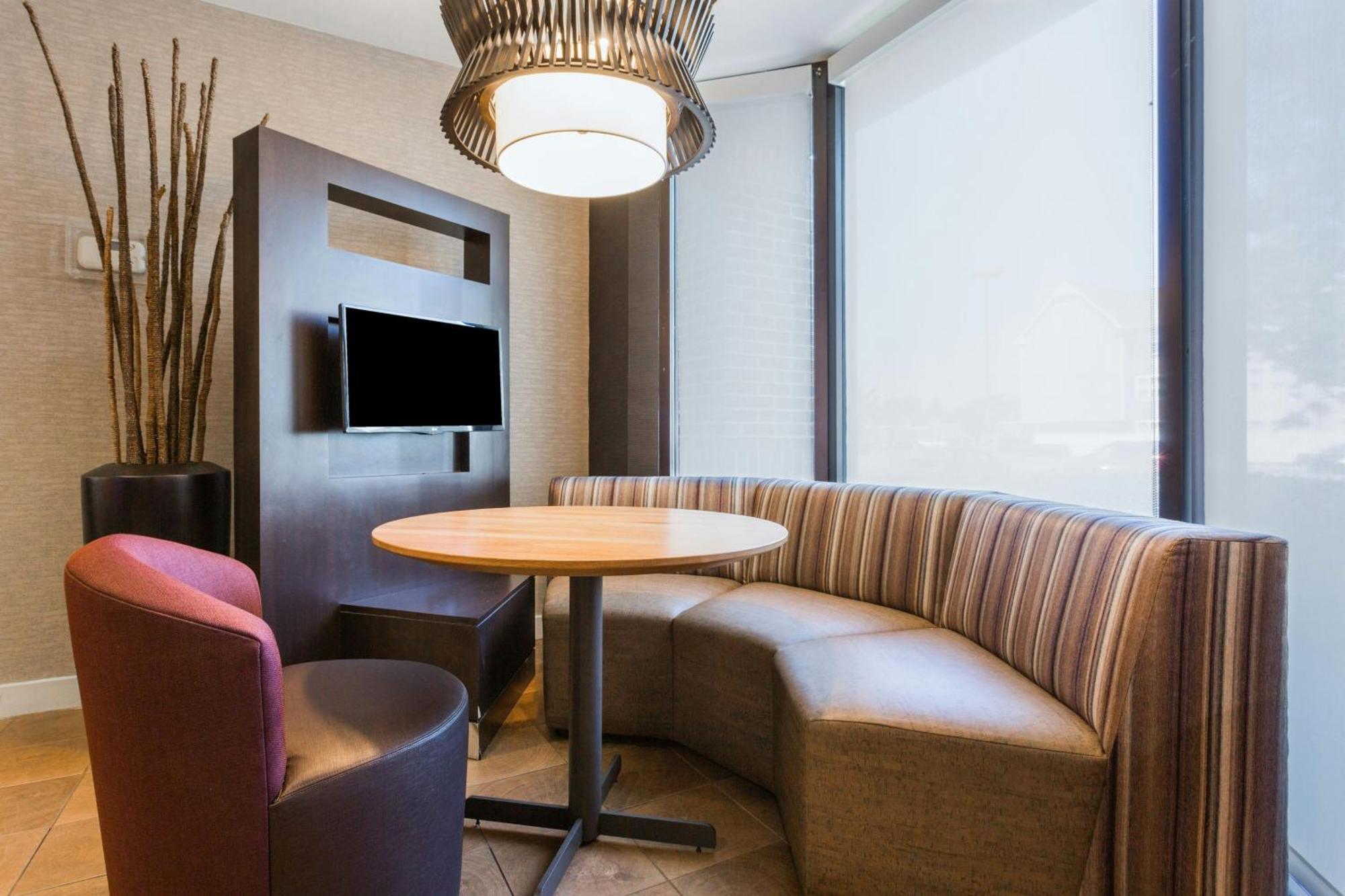 Courtyard By Marriott Rocky Mount Otel Dış mekan fotoğraf