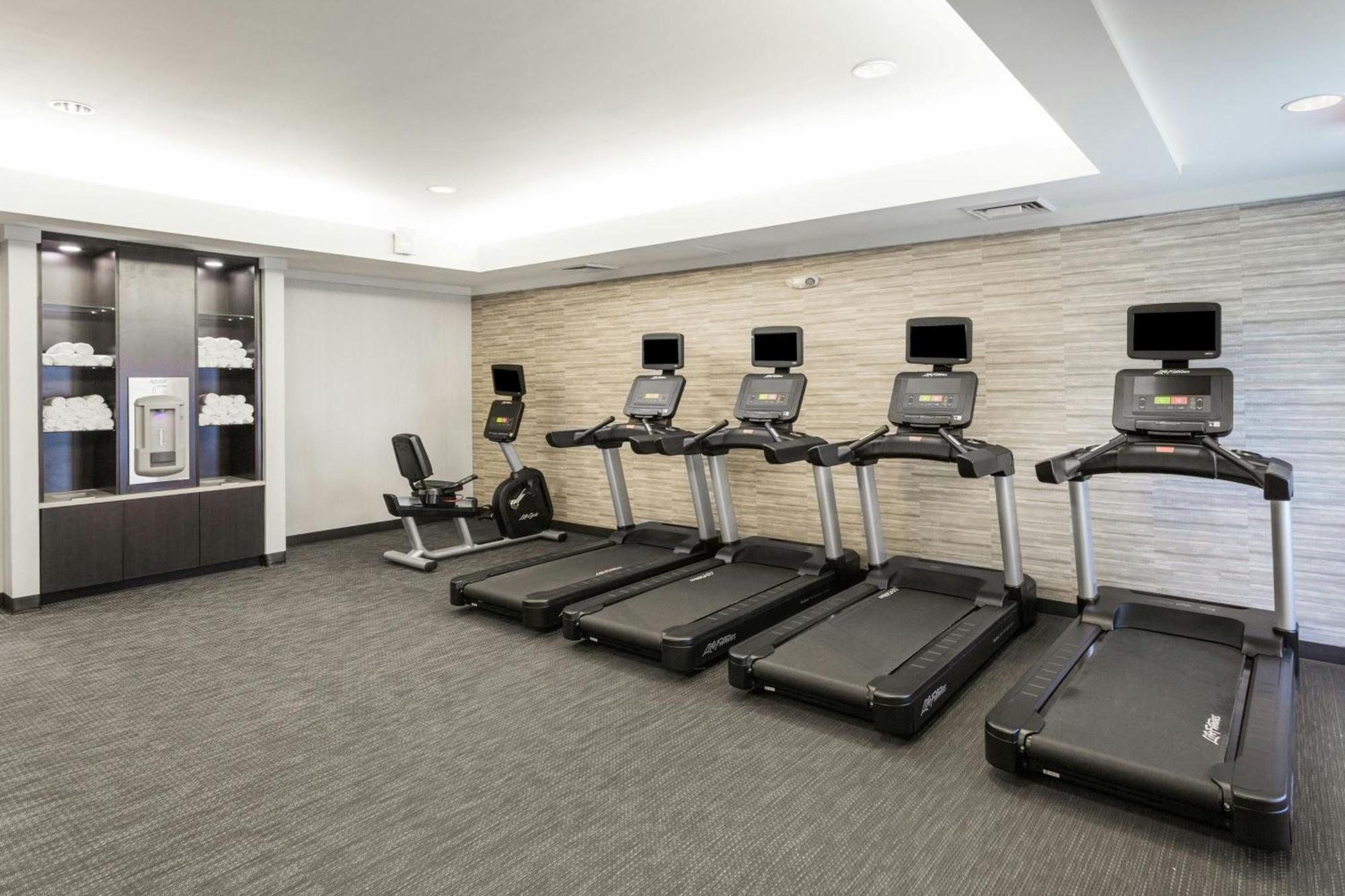 Courtyard By Marriott Rocky Mount Otel Dış mekan fotoğraf