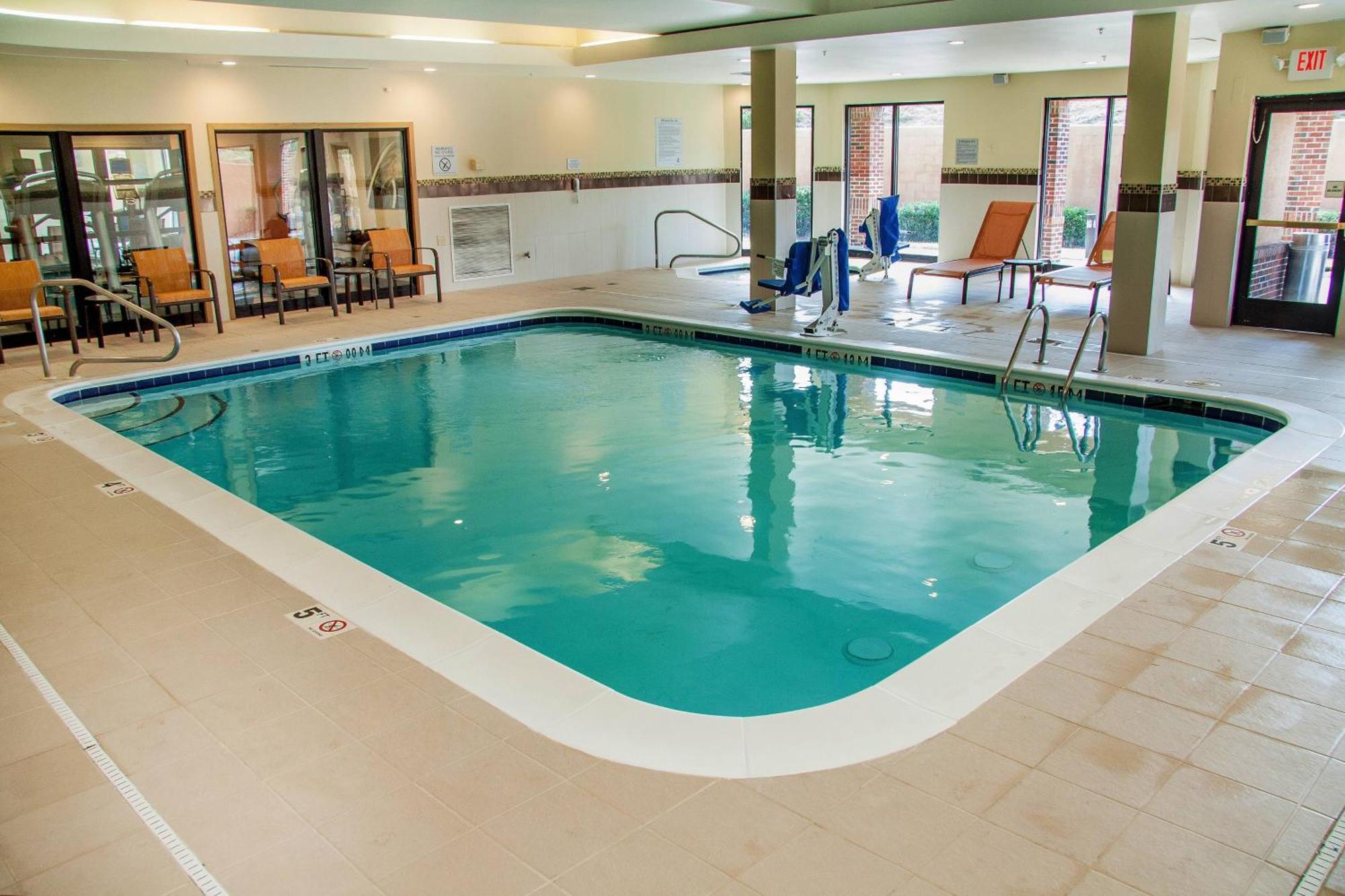 Courtyard By Marriott Rocky Mount Otel Dış mekan fotoğraf